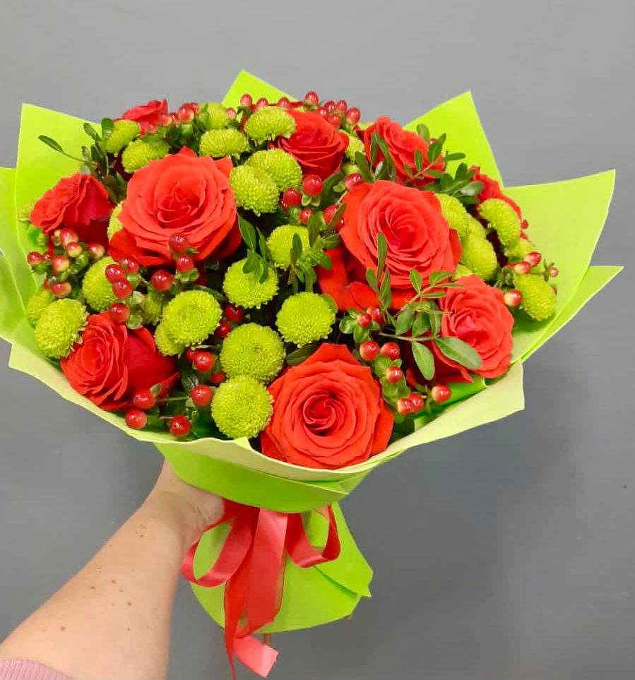 Букет цветов из: Хризантемы и Розы в Хохряки