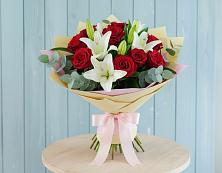Букет цветов из:  Лилии и Розы в Хохряки
