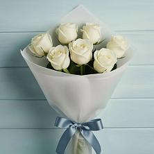 Букет 7 Белых роз Эдлесс Лав в Хохряки