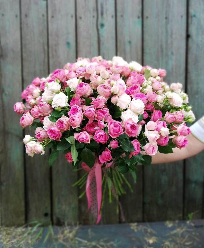 Букет Розовые кустовые розы Натали и Лав Лидия в Хохряки
