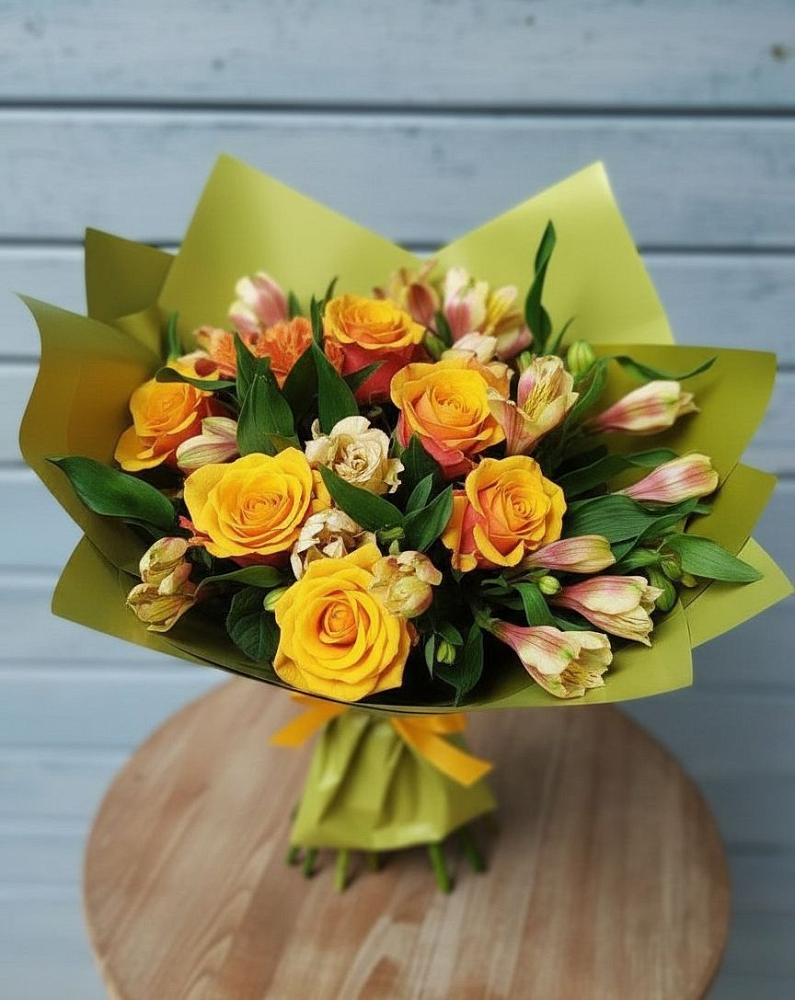 Букет цветов из: Альстромерии и Розы в Хохряки